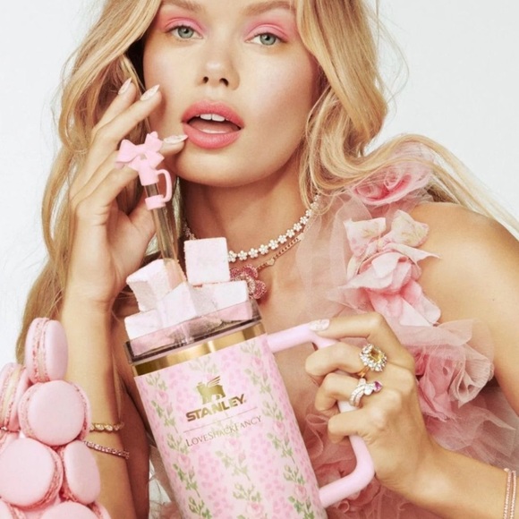 STANLEY X LOVE SHACK FANCY 40oz HEIRLOOM - Picture 2 of 6